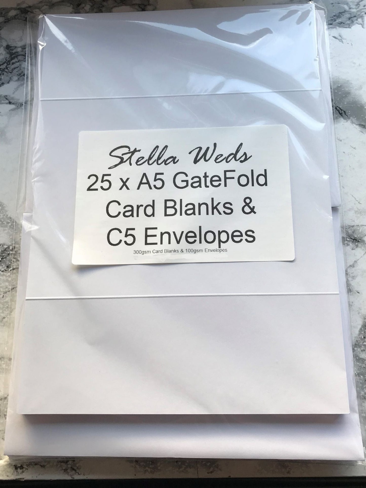 25 x A5 White GateFold Greeting Card Blanks & Envelopes - 300gsm